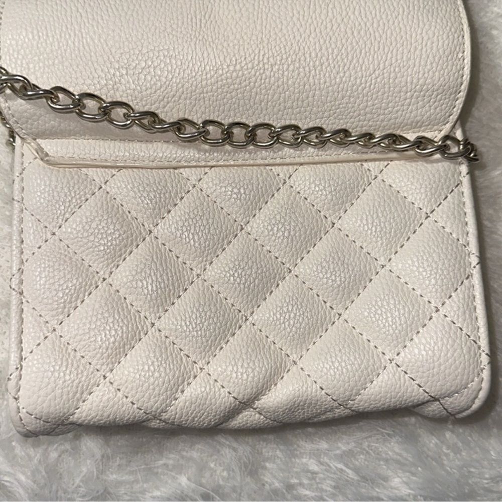 F21 Ivory Gold Tone Chain Strap Faux Leather Quilted Mini Crossbody Bag Purse - Picture 13 of 13